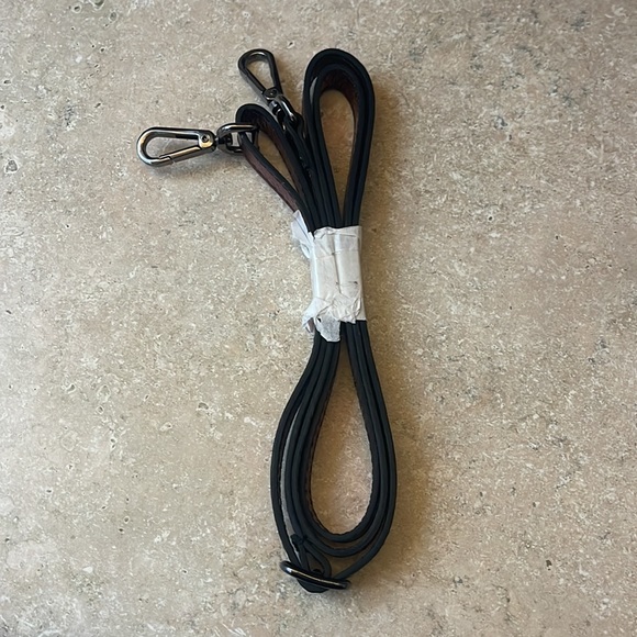 Red Limited Edition Valentino by Mario Valentino Handbag - Picture 7 of 17